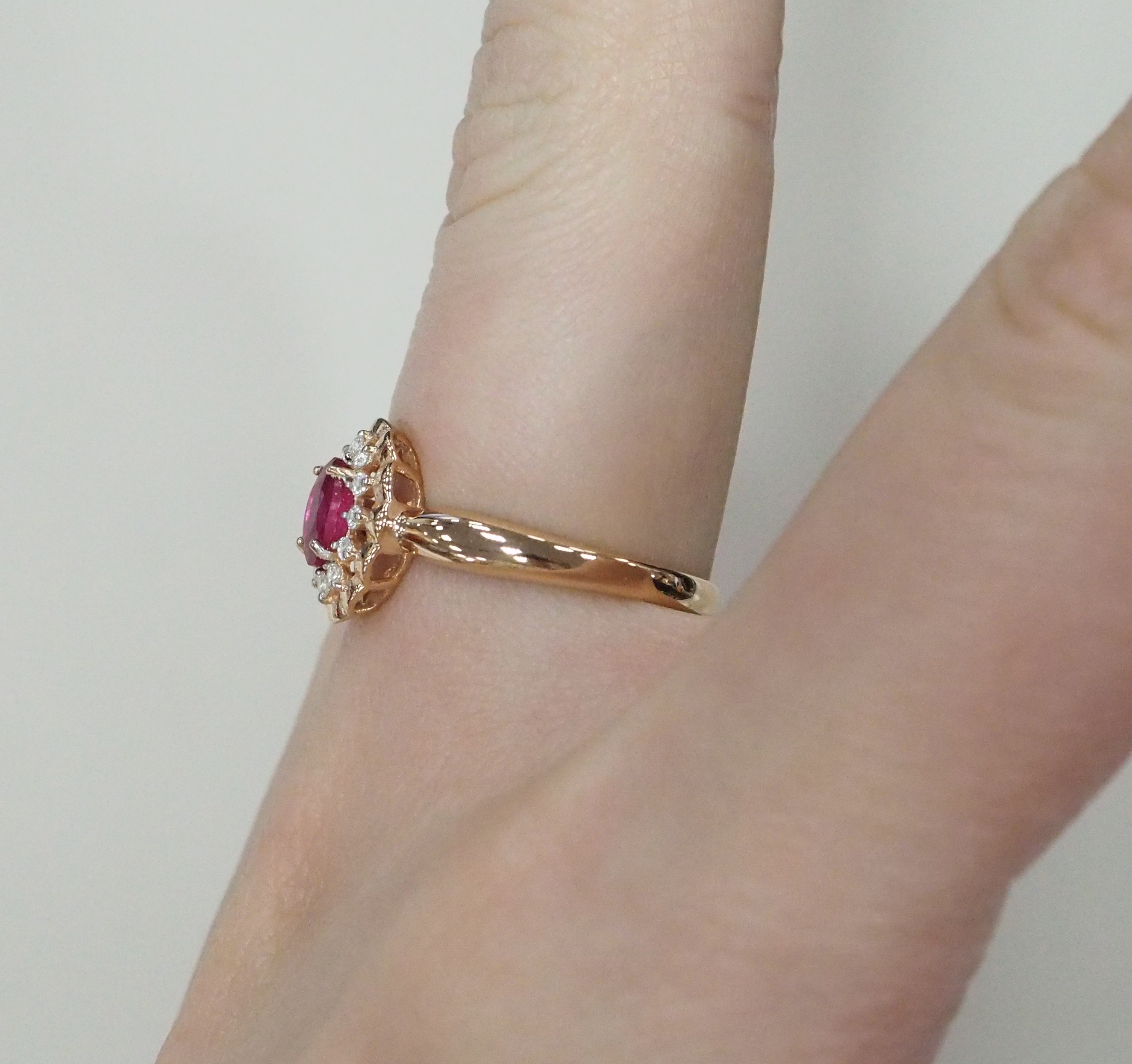 Серебряное кольцо с рубином